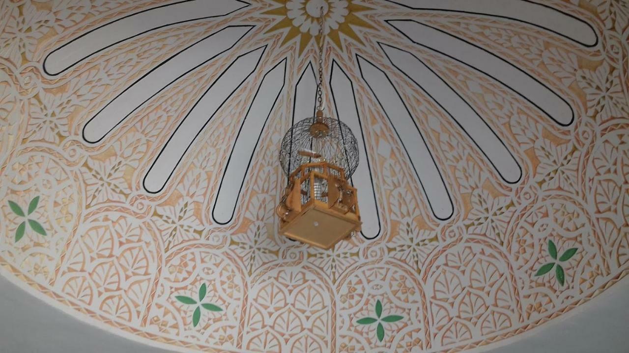 Dar Mamina Bed & Breakfast Sidi ash Shammakh Bagian luar foto