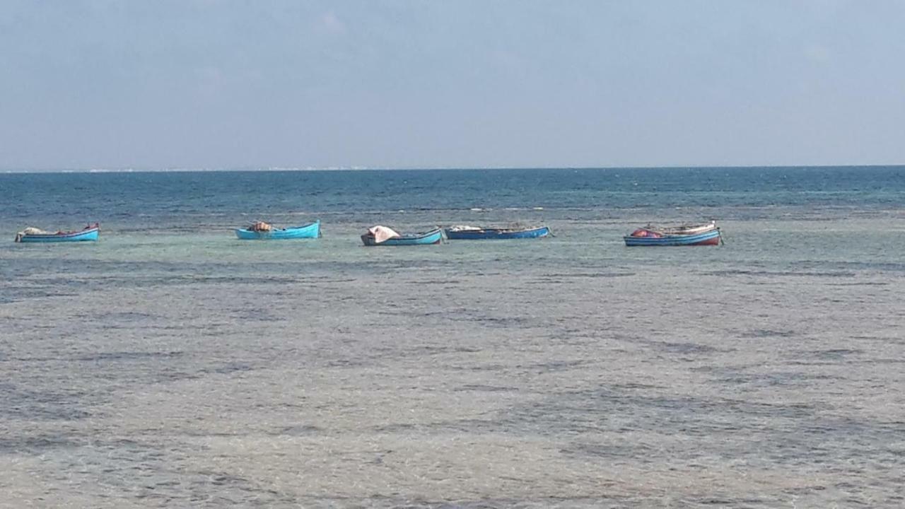 Dar Mamina Bed & Breakfast Sidi ash Shammakh Bagian luar foto