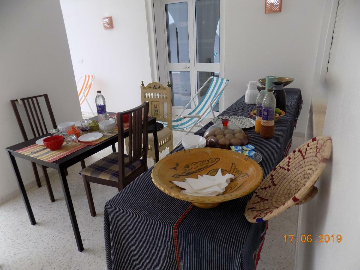 Dar Mamina Bed & Breakfast Sidi ash Shammakh Bagian luar foto